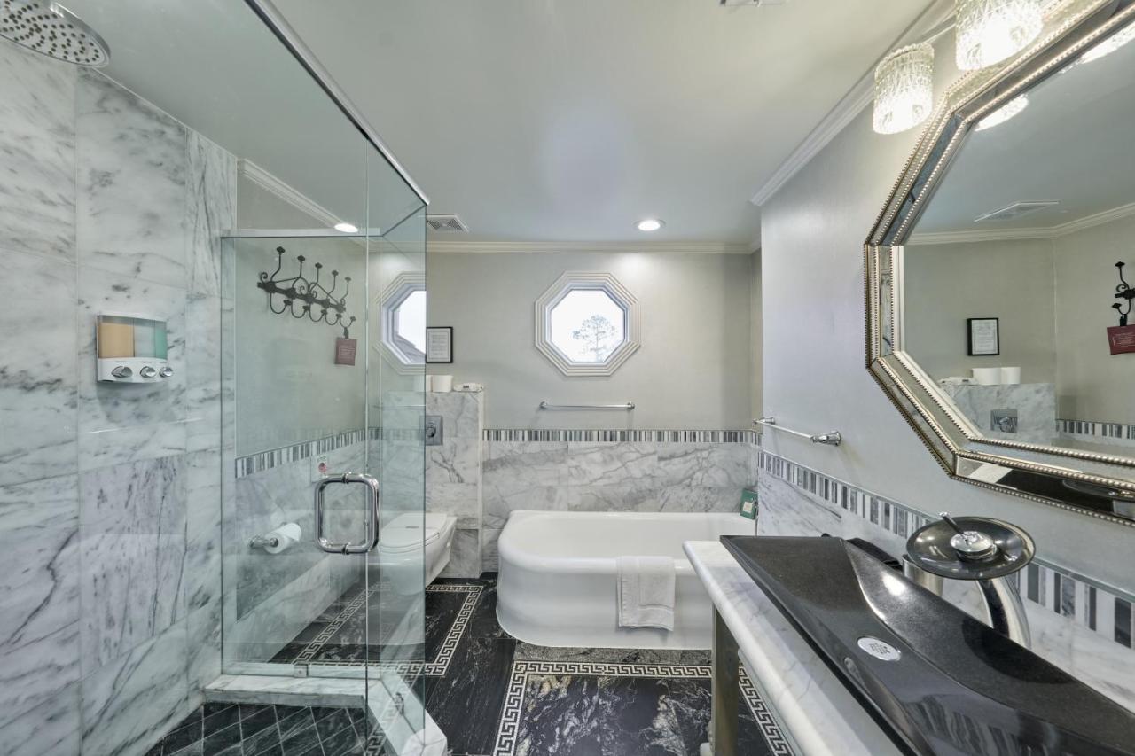 هيوستن Villa With 8 Bedrooms And Heated Swimming Pool المظهر الخارجي الصورة